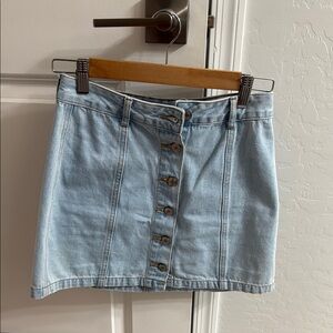 Forever 21 Light Blue Denim Skirt size small
